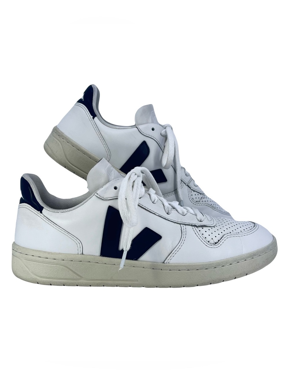 Veja V-10 Leather White Black Shoes | Casual Sneakers | Women’s Size 9 | *Flaw